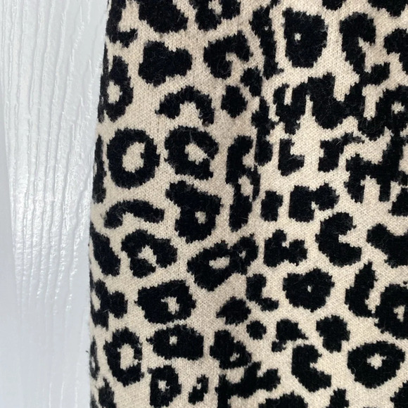 JOA Leopard Print Sweater Skirt - Picture 6 of 6